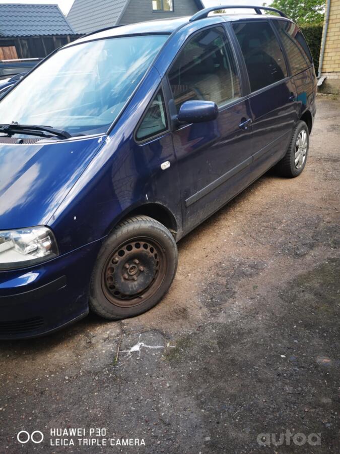 SEAT Alhambra 1 generation [restyling] Minivan