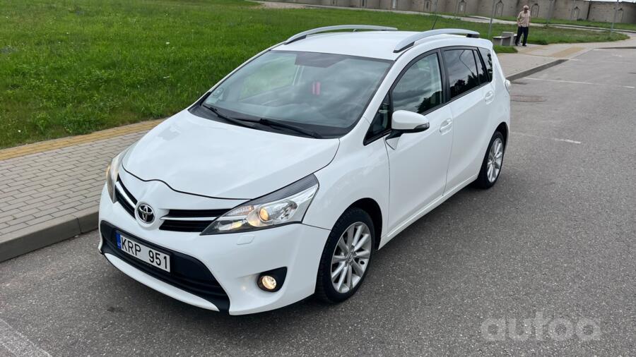 Toyota Verso 1 generation [restyling] Minivan