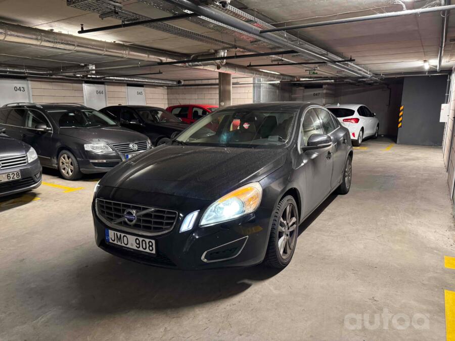 Volvo S60