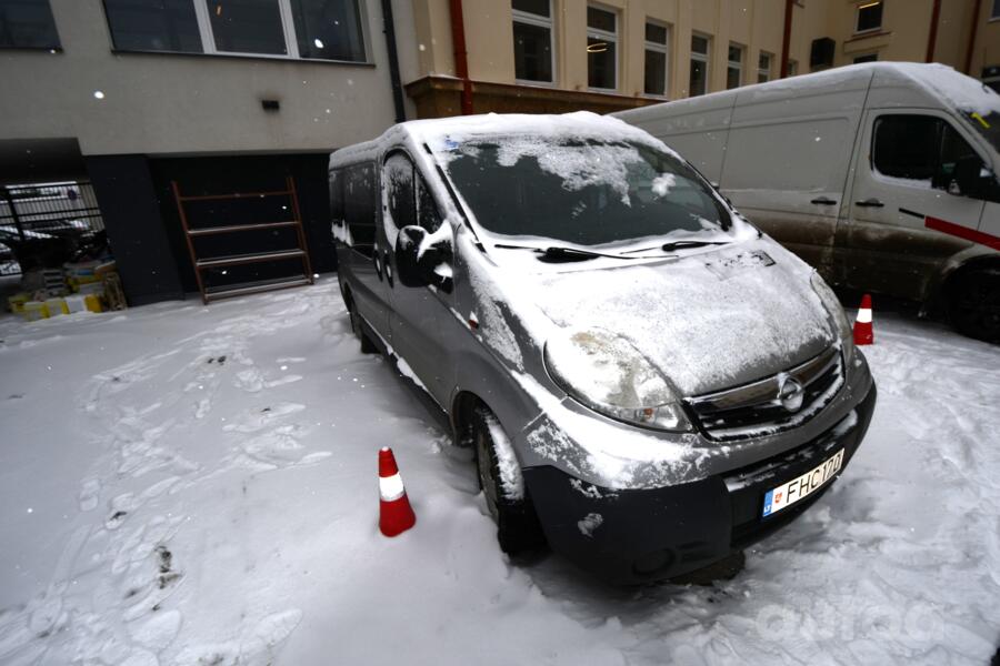 Opel Vivaro A [restyling] Combi minivan 4-doors