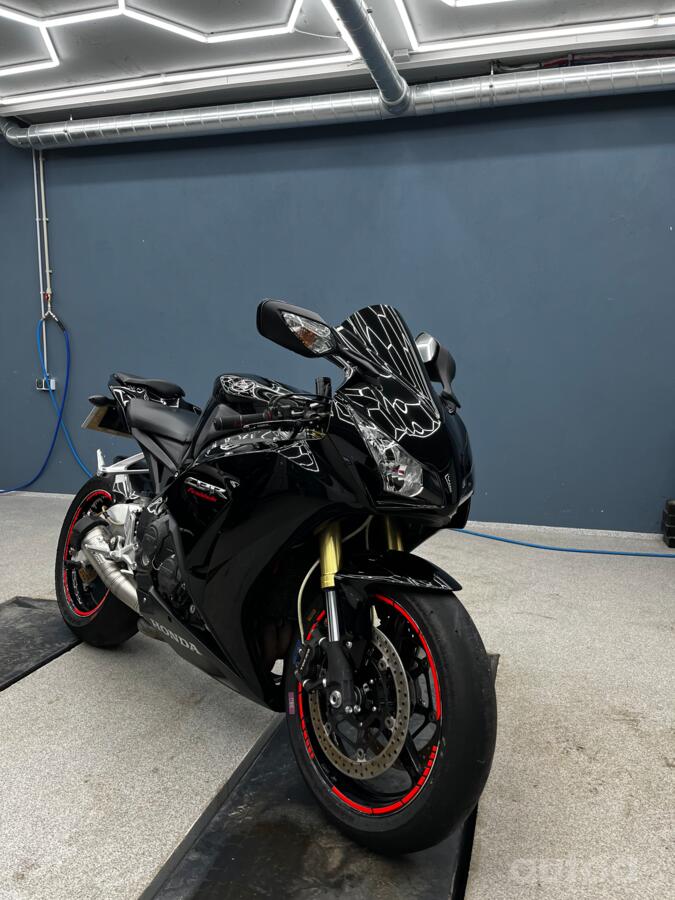 Honda CBR