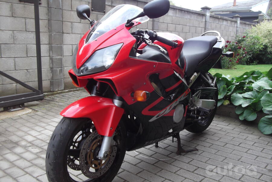 Honda CBR