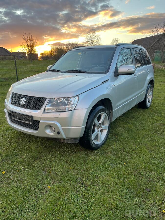 Suzuki Grand Vitara 2 generation [restyling] Crossover 5-doors