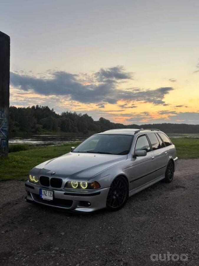 BMW 5 Series E39 Touring wagon