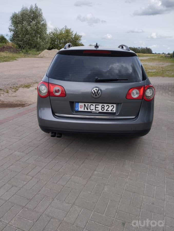 Volkswagen Passat B6 wagon 5-doors