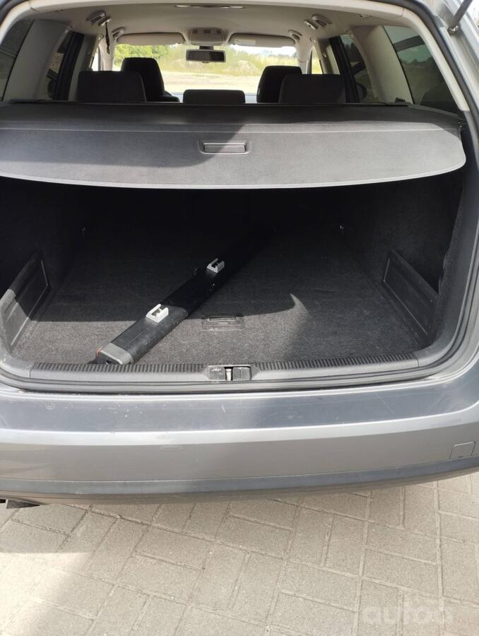 Volkswagen Passat B6 wagon 5-doors