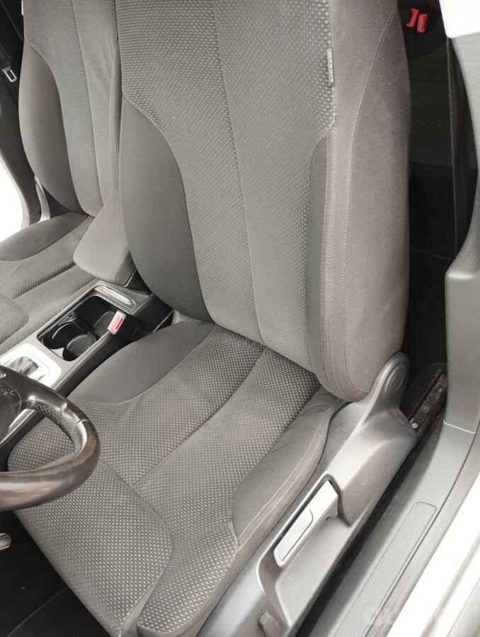 Volkswagen Passat B6 wagon 5-doors