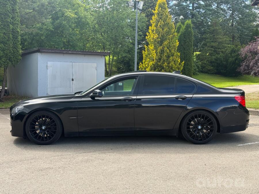 BMW 7 Series F01/F02 Sedan