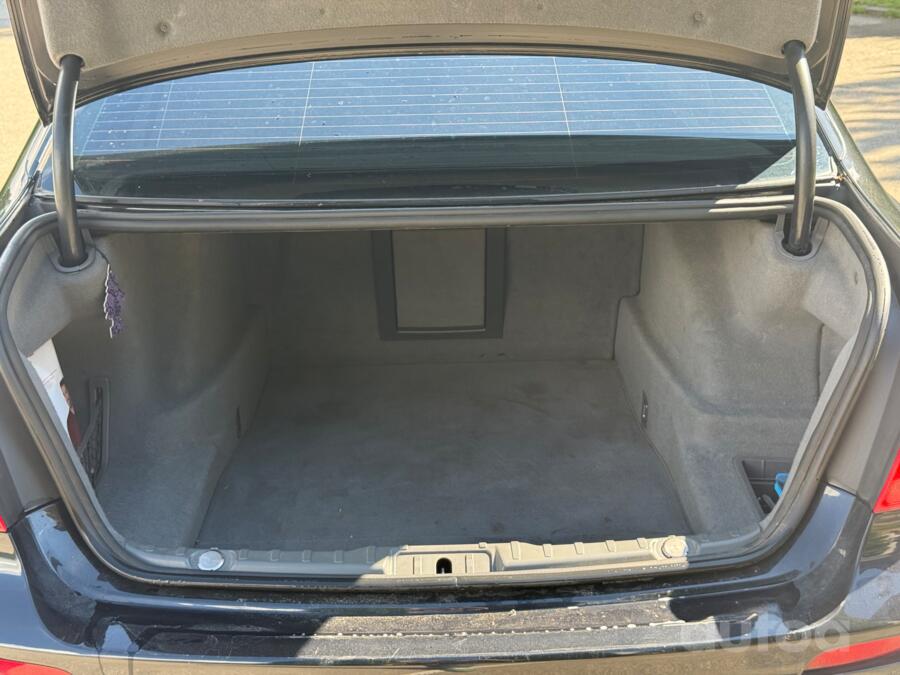 BMW 7 Series F01/F02 Sedan