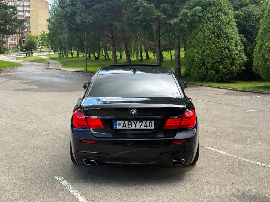 BMW 7 Series F01/F02 Sedan