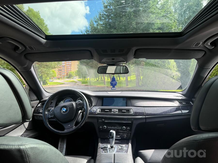 BMW 7 Series F01/F02 Sedan