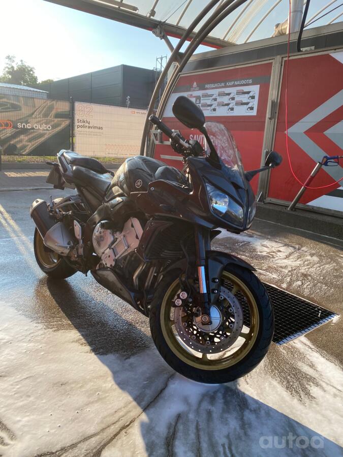 Yamaha FZ
