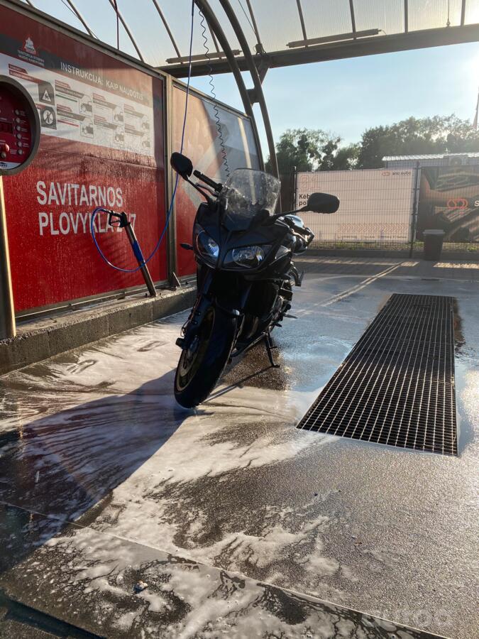 Yamaha FZ