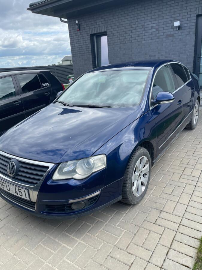 Volkswagen Passat B6 Sedan 4-doors