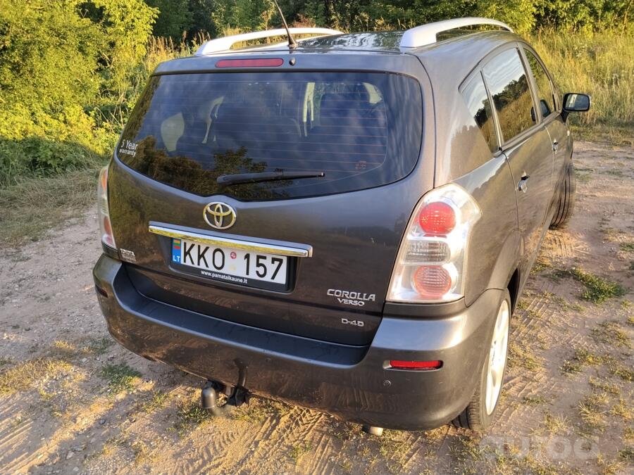 Toyota Corolla Verso 1 generation [restyling] -2 generation