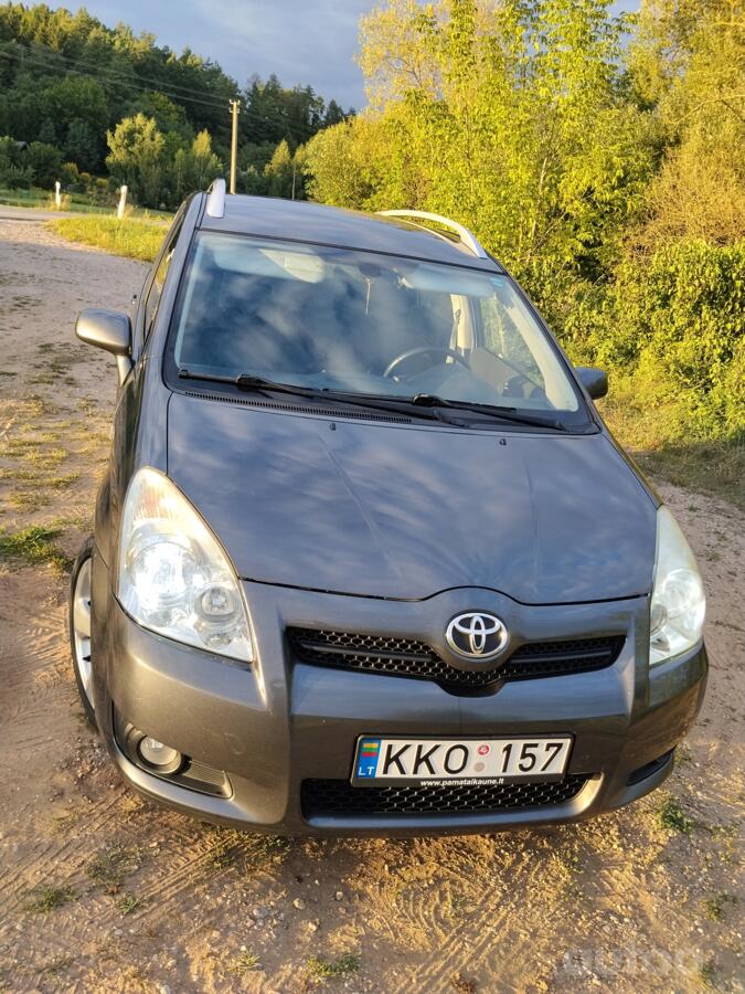 Toyota Corolla Verso 1 generation [restyling] -2 generation