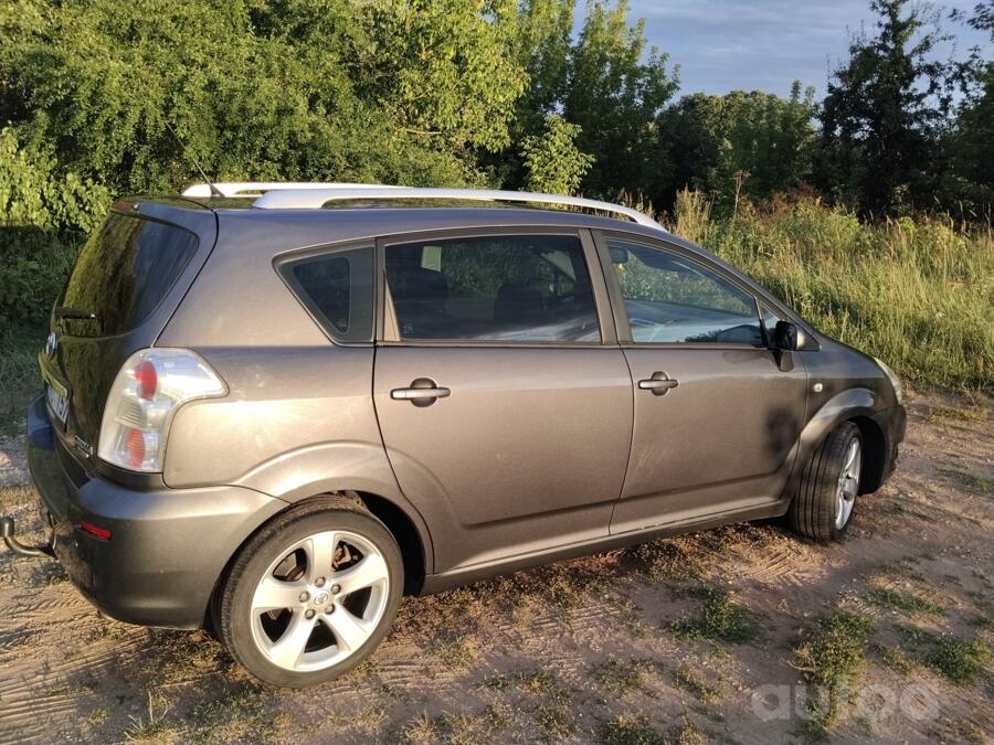 Toyota Corolla Verso 1 generation [restyling] -2 generation