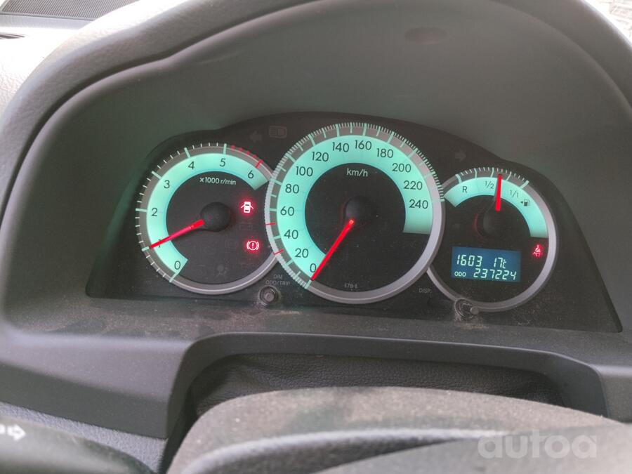 Toyota Corolla Verso 1 generation [restyling] -2 generation