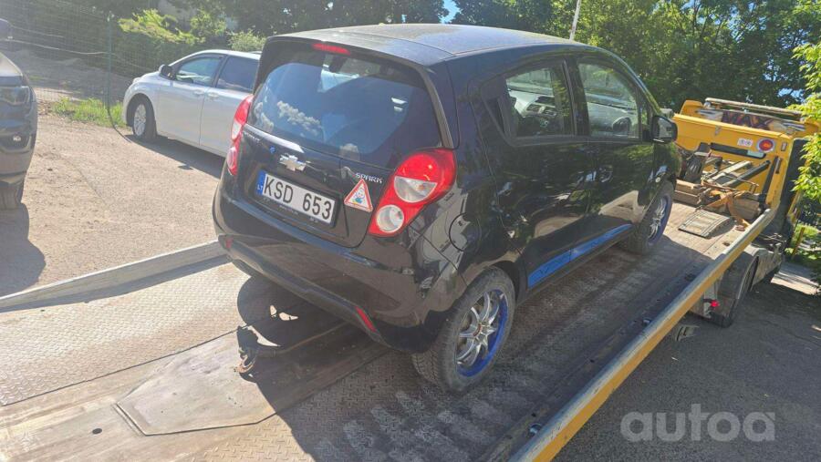 Chevrolet Spark M300 Hatchback