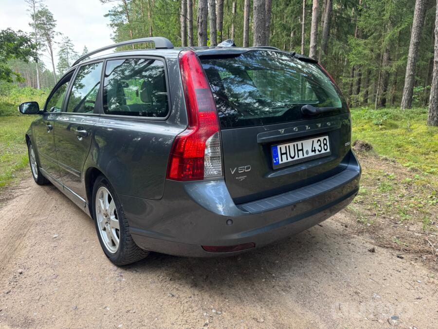 Volvo V50 1 generation [restyling]