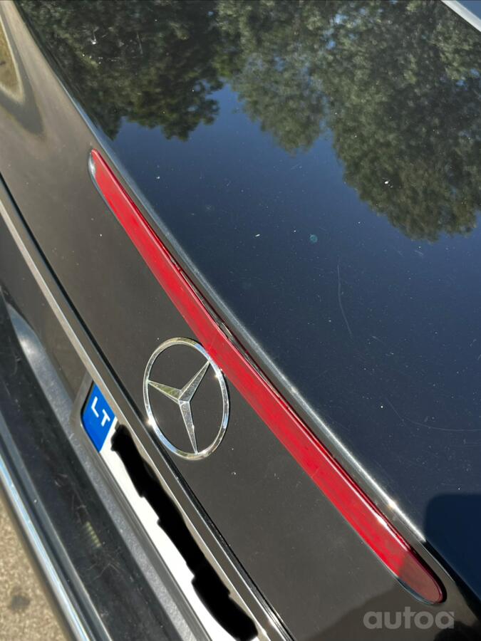 Mercedes-Benz E-Class W211 Sedan