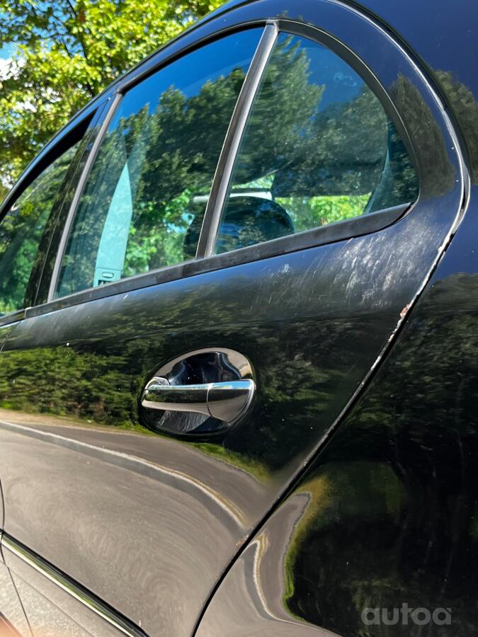 Mercedes-Benz E-Class W211 Sedan