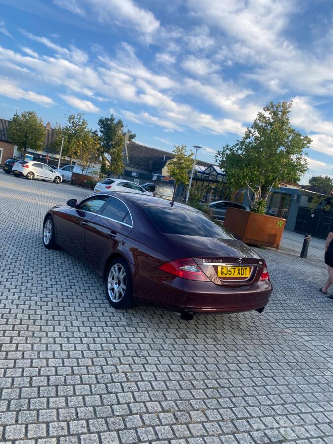 Mercedes-Benz CLS-Class C219 Sedan 4-doors