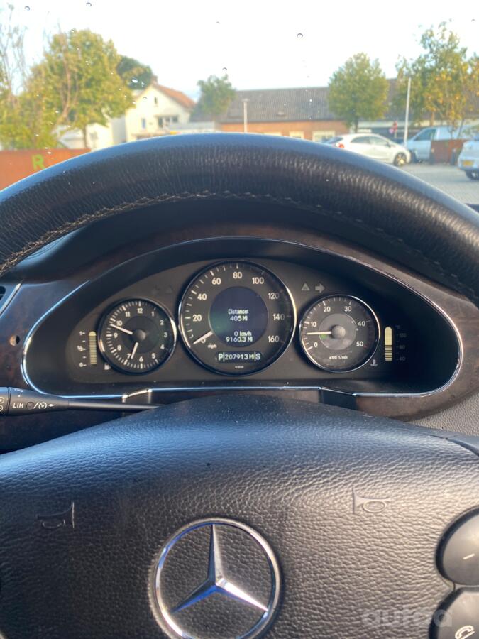 Mercedes-Benz CLS-Class C219 Sedan 4-doors