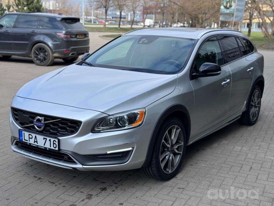 Volvo V60 Cross Country 1 generation wagon 5-doors