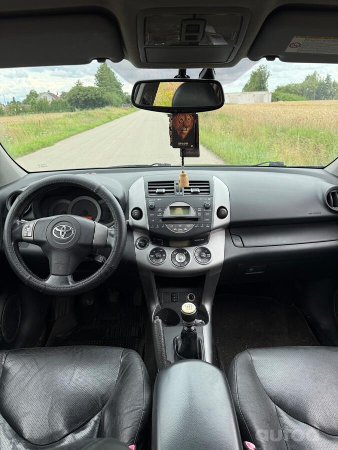 Toyota RAV4 3 generation Crossover