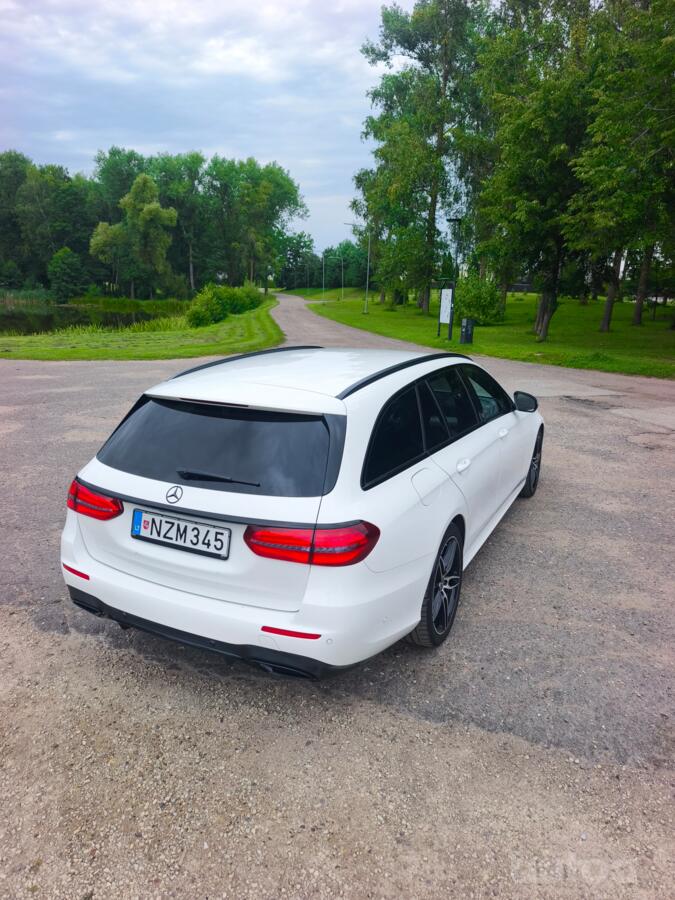 Mercedes-Benz E-Class E 220 wagon