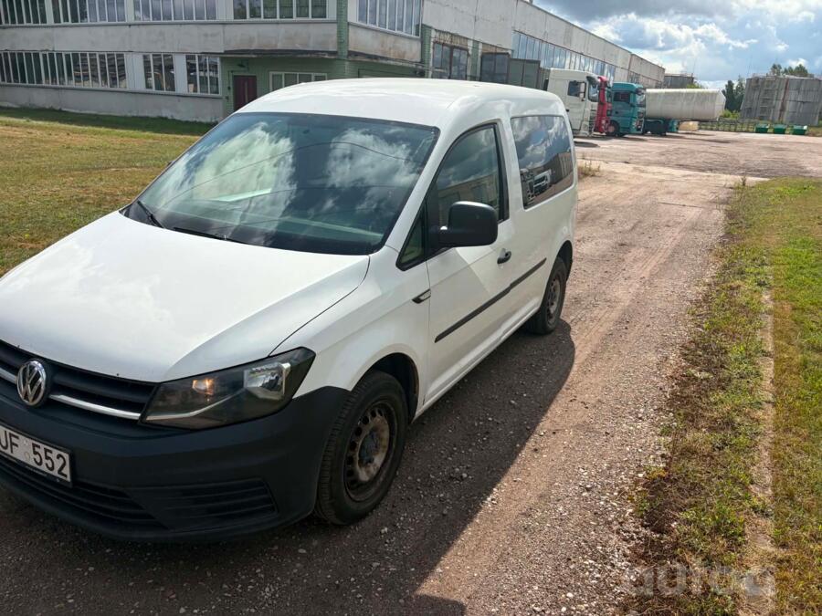 Volkswagen Caddy 4 generation Kombi Maxi minivan 4-doors