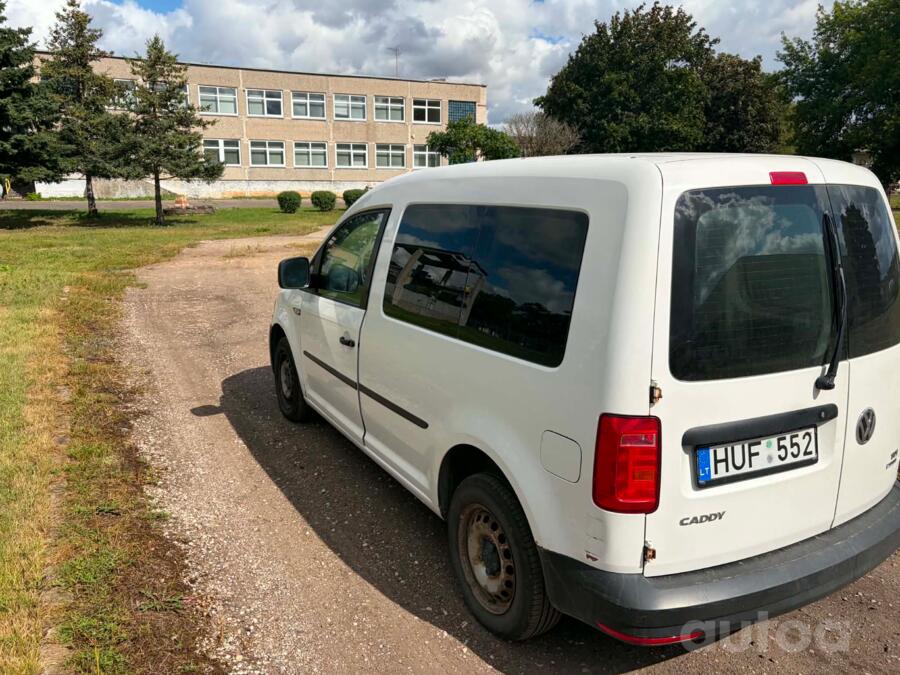 Volkswagen Caddy 4 generation Kombi Maxi minivan 4-doors