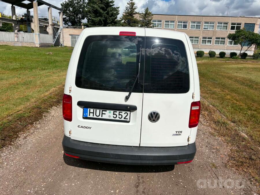 Volkswagen Caddy 4 generation Kombi Maxi minivan 4-doors