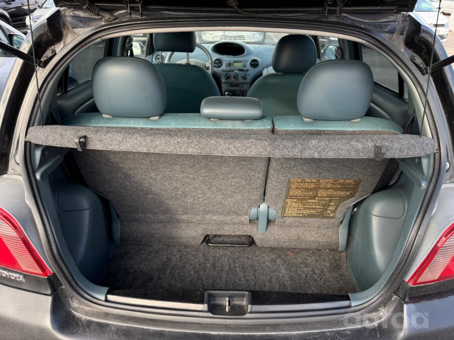 Toyota Yaris 1 generation