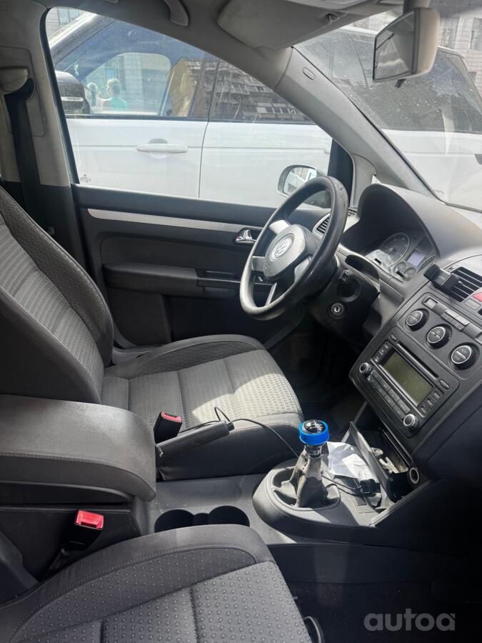 Volkswagen Touran 1 generation Minivan