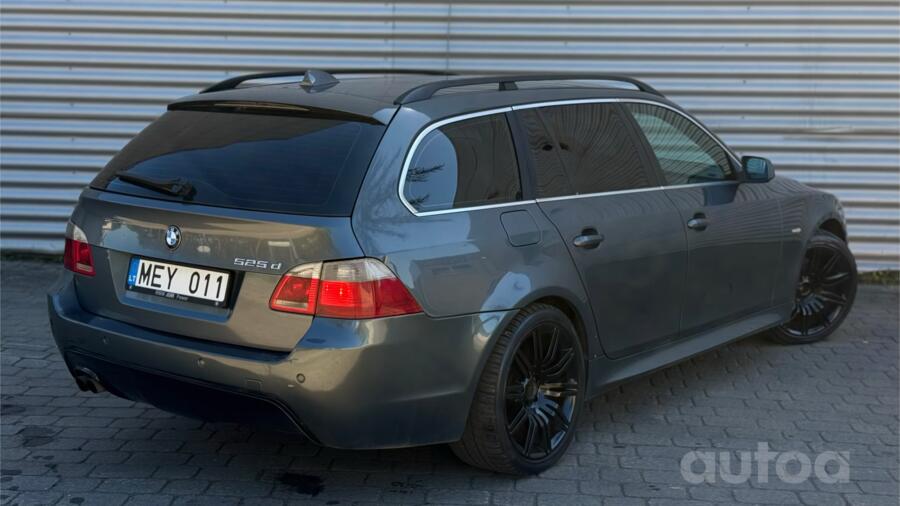 BMW 5 Series E60/E61 Touring wagon