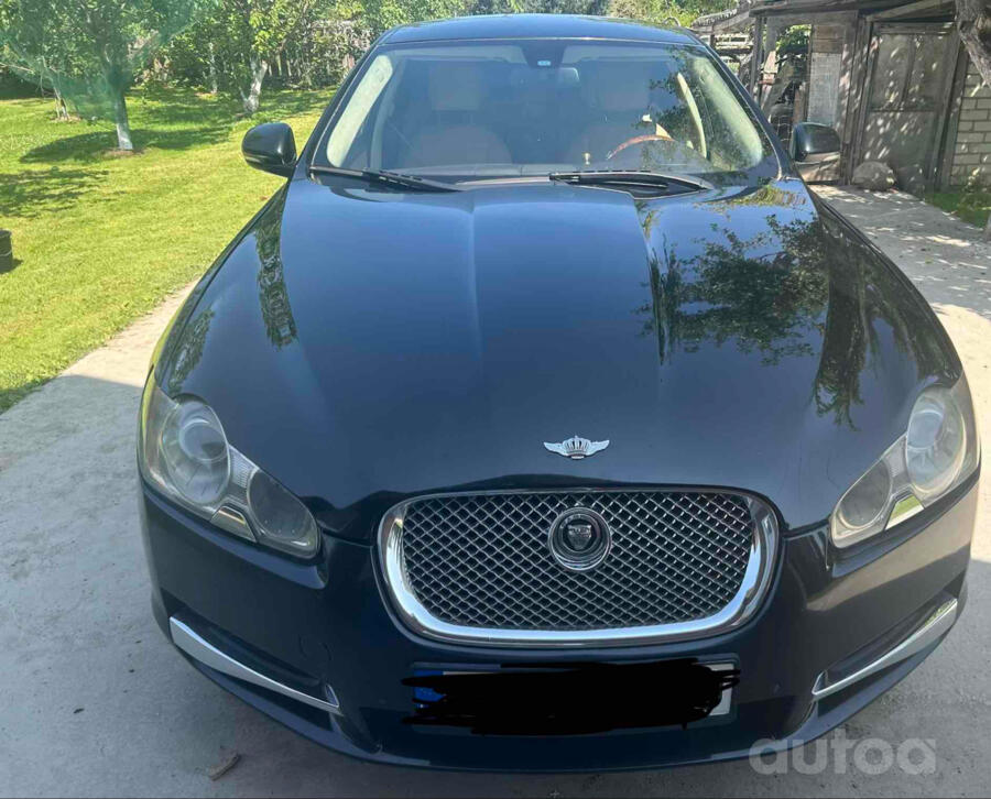Jaguar XF