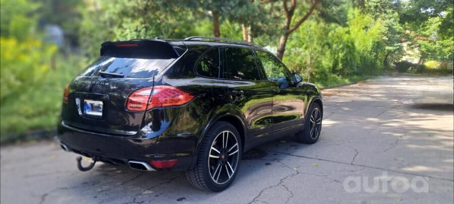 Porsche Cayenne 958 Crossover