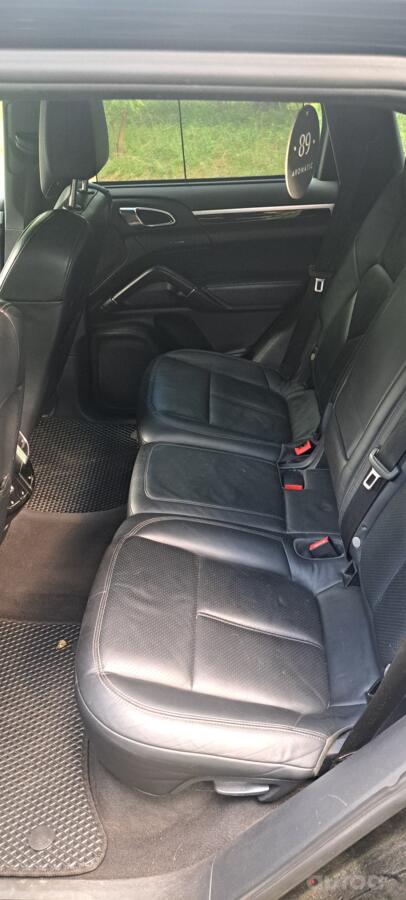 Porsche Cayenne 958 Crossover