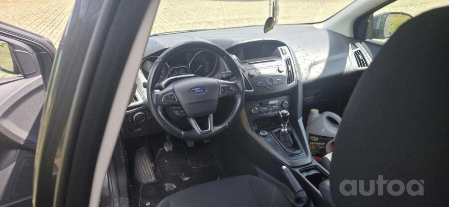 Ford Focus 3 generation [restyling] Hatchback 5-doors