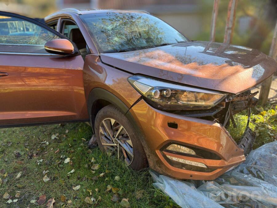 Hyundai Tucson 3 generation Crossover