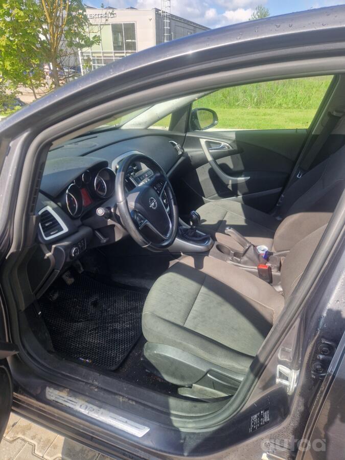 Opel Astra J [restyling] Hatchback 5-doors