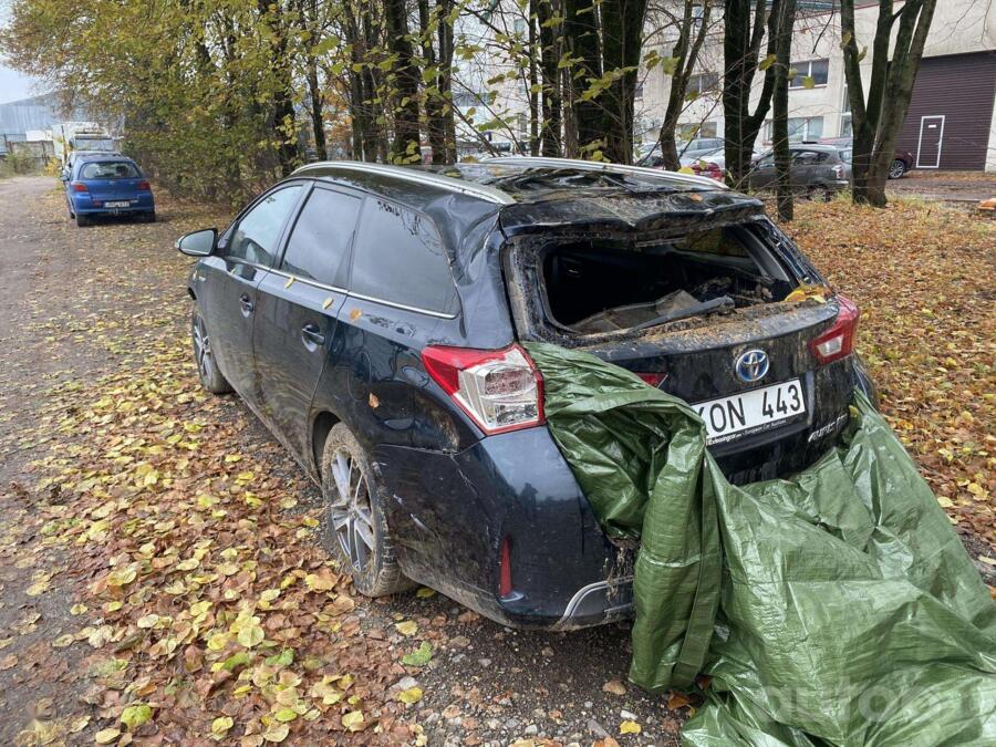 Toyota Auris 2 generation Touring Sports wagon 5-doors