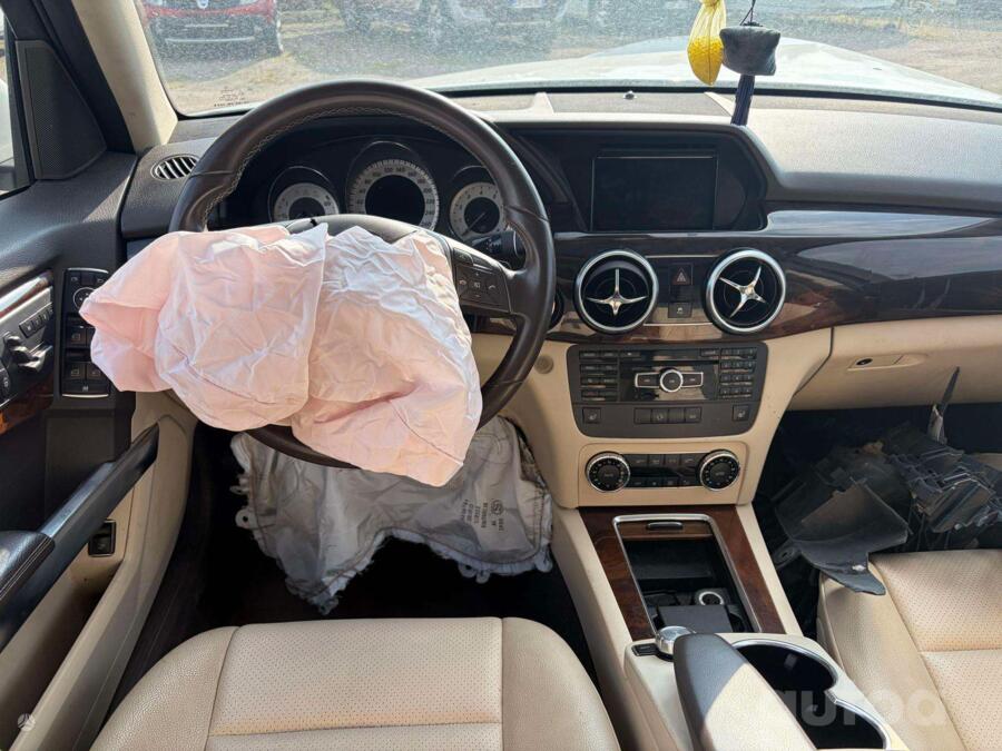 Mercedes-Benz GLK350