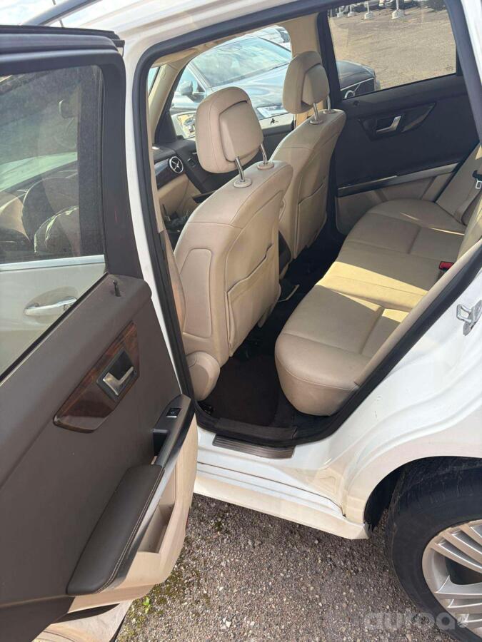Mercedes-Benz GLK350
