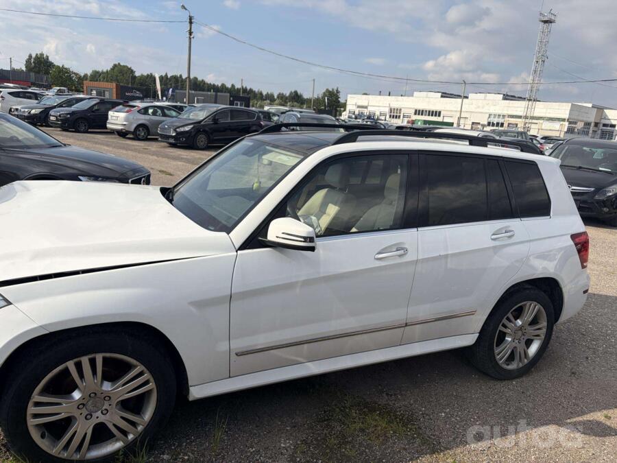 Mercedes-Benz GLK350