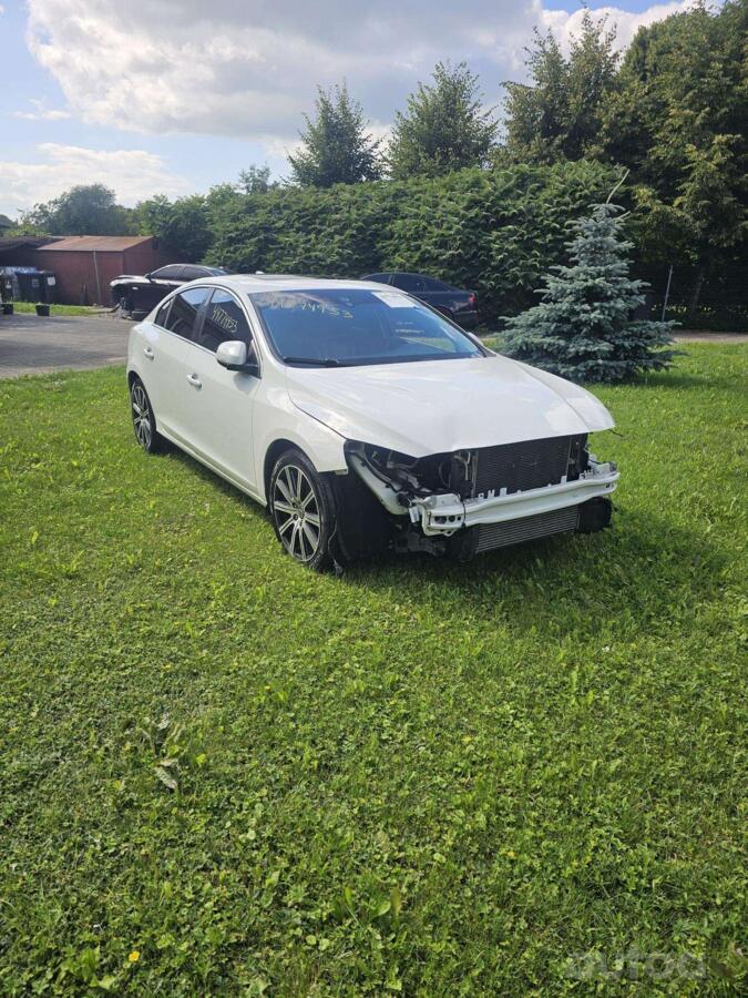 Volvo S60 2 generation [restyling] Sedan 4-doors