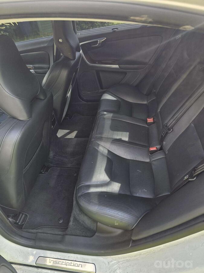 Volvo S60 2 generation [restyling] Sedan 4-doors