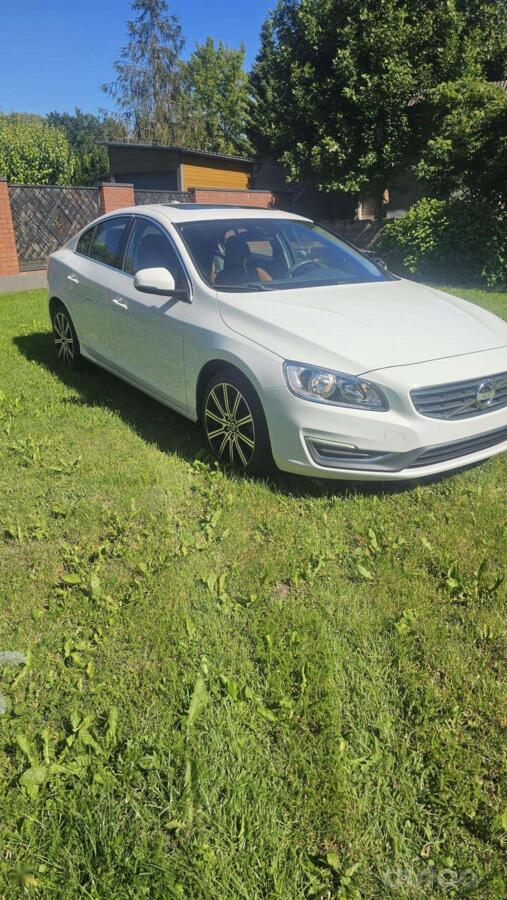 Volvo S60 2 generation [restyling] Sedan 4-doors